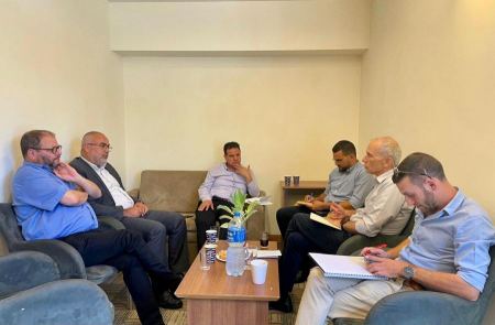 المشتركة تطرح قضايا حارقة مع وزير "الأمن" الداخلي